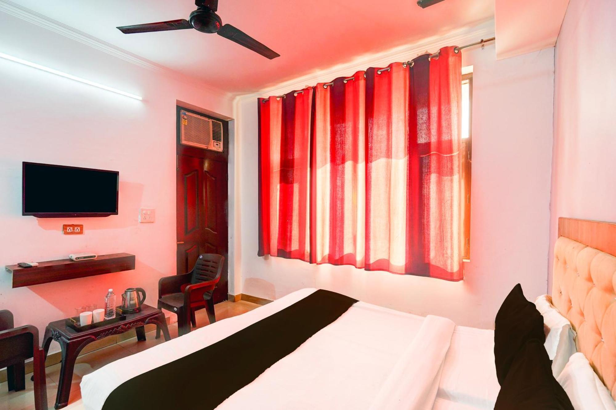 Super Hotel O Palm Dehradun Exterior foto
